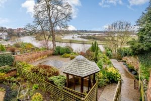 Ralph reviews a Victorian riverside property garden 