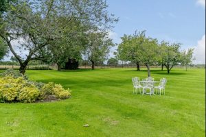 Ralph reviews a country house with ten acres in chester garden view 