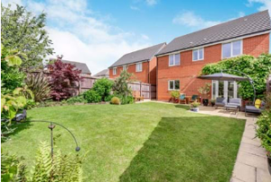 ralph reviews a detached house near farndon back garden 