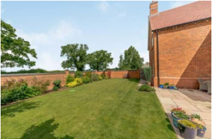 ralph reviews a detached house near carden park Garden view 