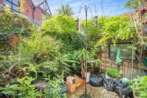 the courtyard garden at a house for sale in Chester