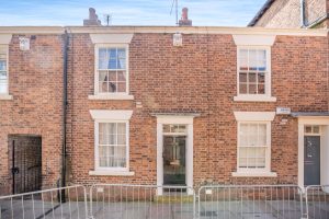 a Georgian townhouse for sale in Chester