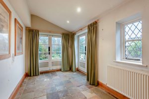 dining area in a house for sale in Malpas
